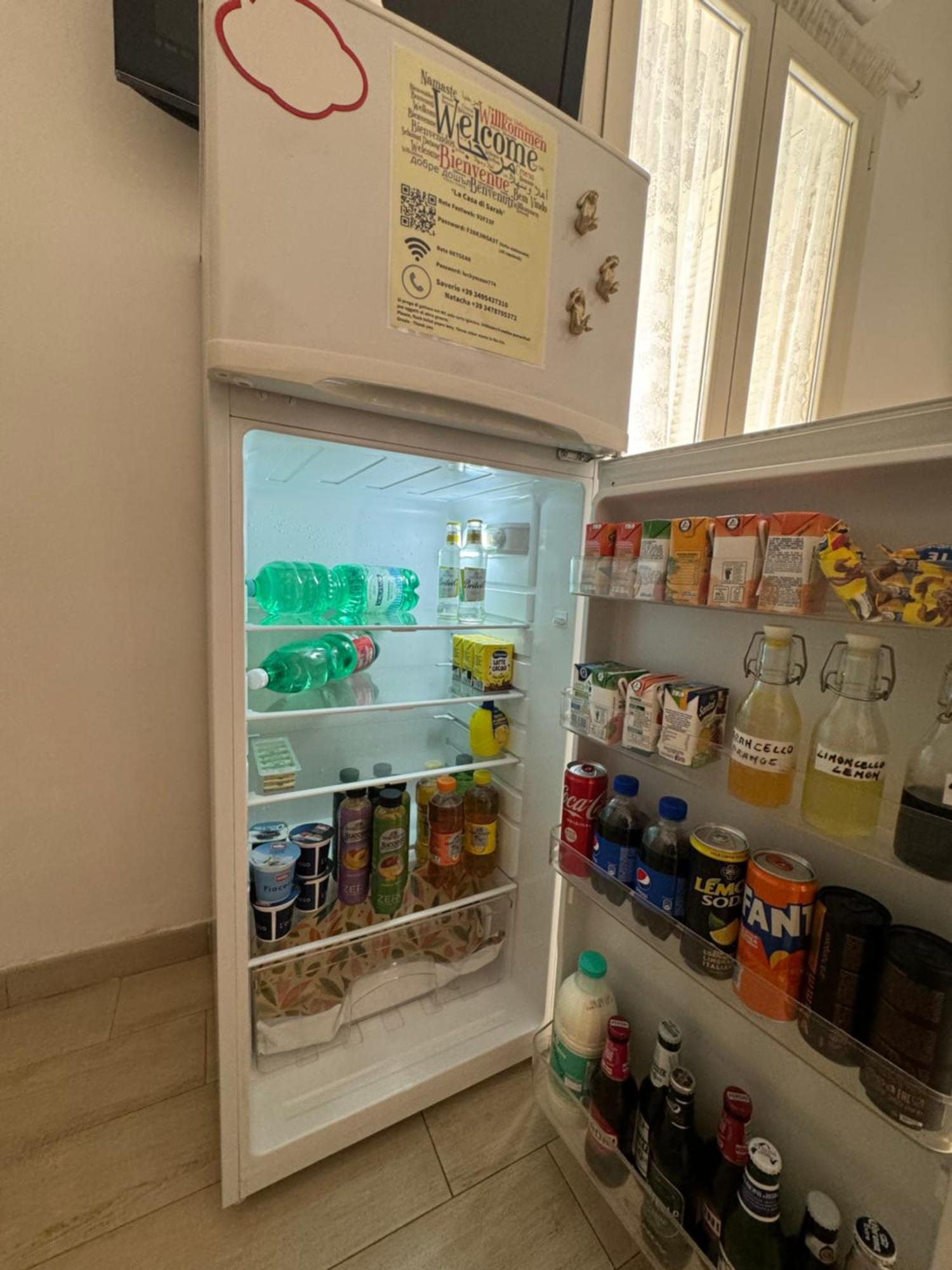 나폴리 La Casa Di Sarah Aspetta Voi 아파트 외부 사진