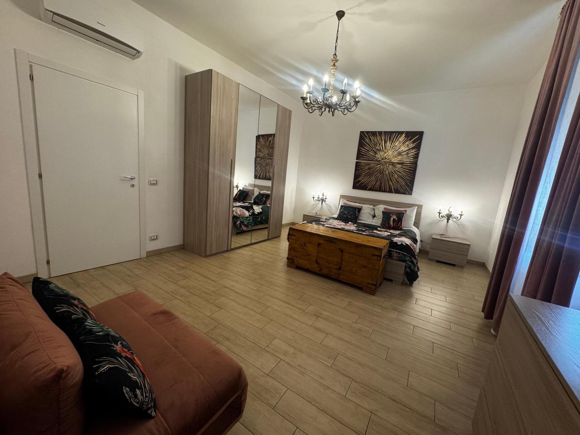 나폴리 La Casa Di Sarah Aspetta Voi 아파트 외부 사진